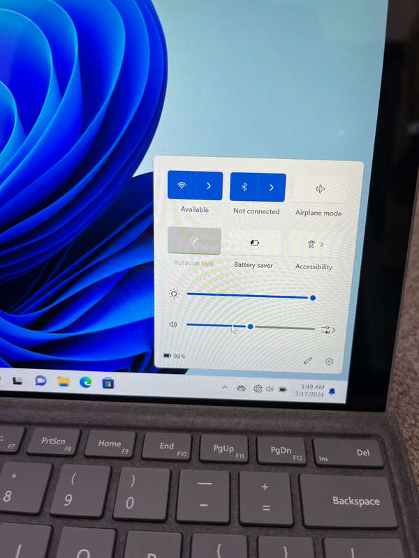 Microsoft Surface Pro 7 12.3" i5 10th gen 8GB Ram 128GB SSD, Touch screen - platinum