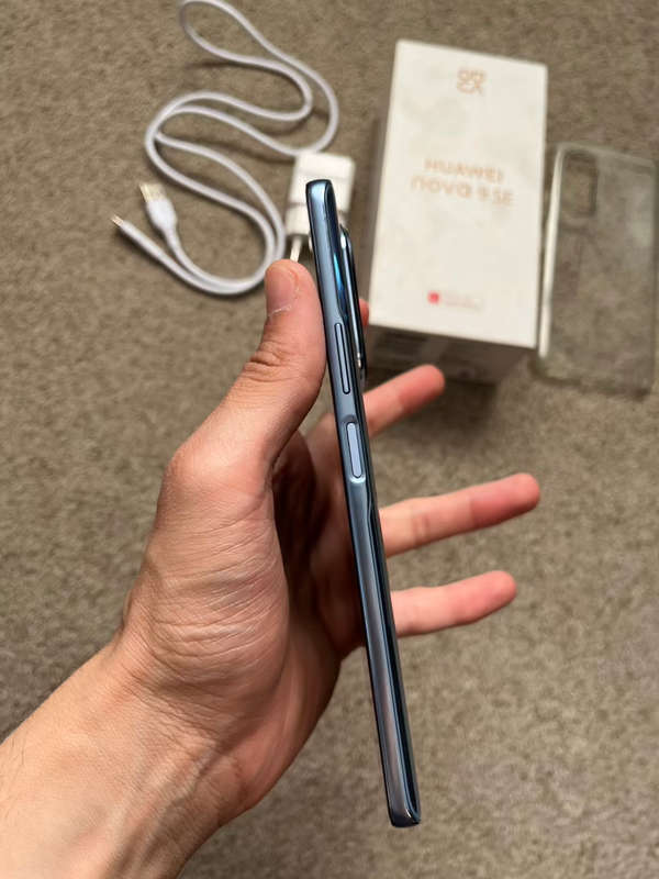 Huawei nova 9 SE dual sim 128gb 8gb ram with box and cover
