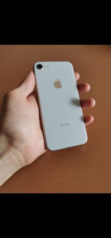 iPhone 8 64gb