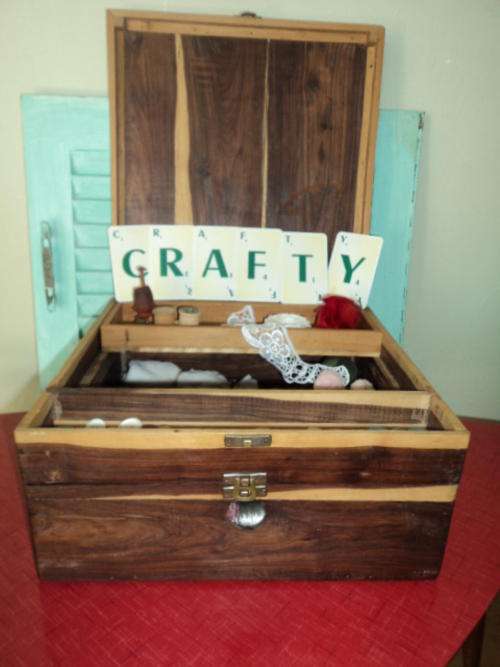 Gorgeous old Wooden Sewing box with bits, bobs & vintage buttons