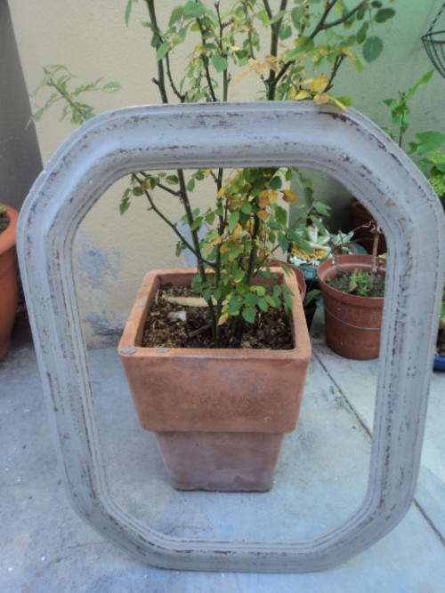 VINTAGE - UPCYCLED - RUSTIC - SHABBY CHIC OCTAGONAL FRAME - GREY TONES