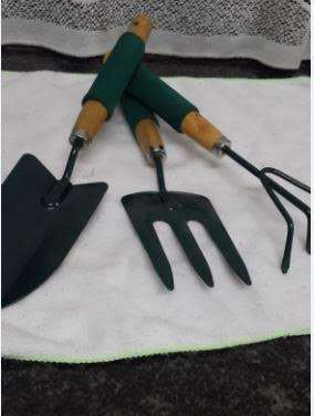 3 PIECE GARDENING TOOL SET