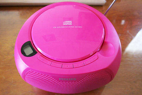 PHILIPS PORTABLE RADIO / CD PLAYER