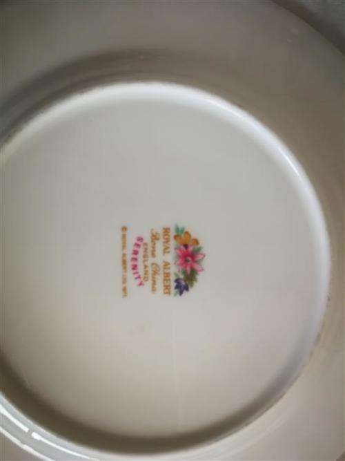 34 pc Royal Albert Serenity Bone China Set England 1980