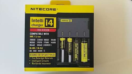 Nitecore Intellicharger i4 - 2014 version
