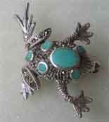 Beautiful detailed 925 Sterling Silver Frog Brooch