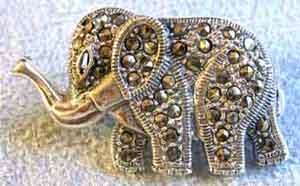 Beautiful Sterling Silver  `` Elephant `  Brooch.