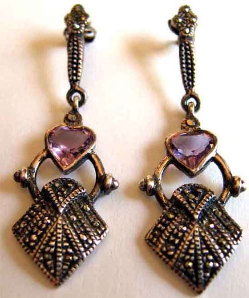Special Romantic Earrings with Amethyst Stones