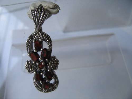 Beautiful Sterling Silver Marcasite & Garnets Pendant