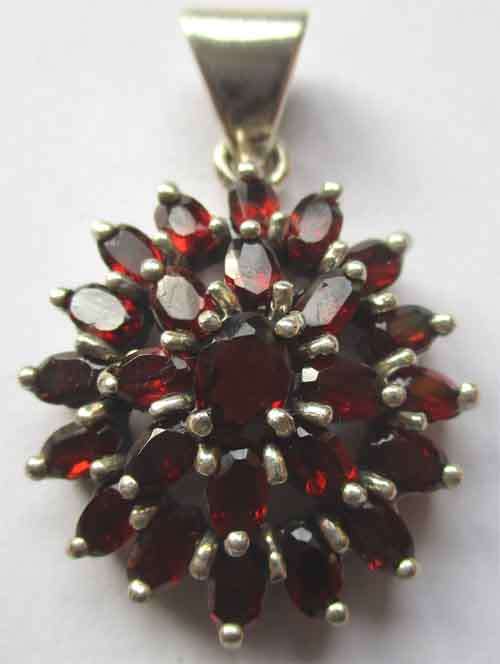 Beautiful Sterling Silver  and Garnets Pendant
