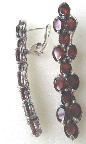 925 Sterling Silver  and Garnets Earrings