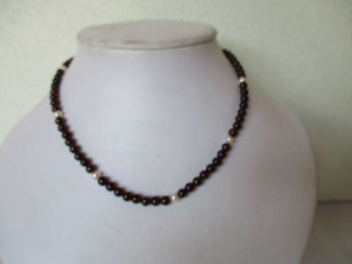 Garnets and Cultured Pearls Necklace
