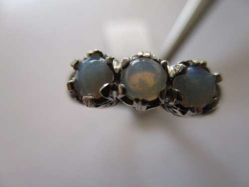 Beautiful-   925 Sterling Silver and Opals Ring