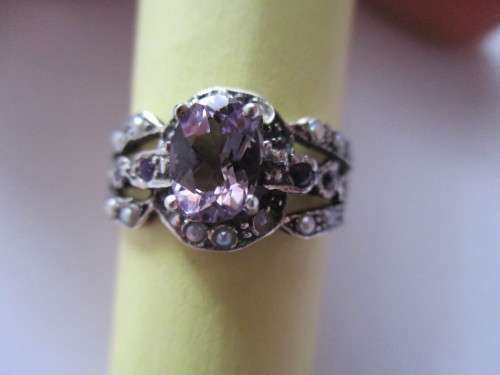 925 Sterling Silver Genuine Pearls and Amethyst Ring