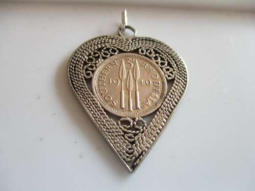 Coin 1940 George VI Sterling Silver -3d Southern Rhodesia [Zimbabwe ]