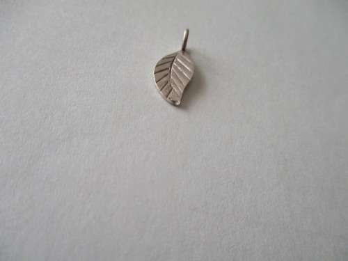 925 Sterling Silver '' leaf '' charm