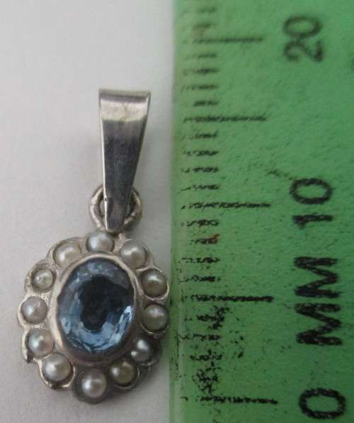 9 ct White Gold , Blue Topaz and Seed Pearls Pendant