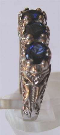 Beautiful 9ct Gold and genuine Blue Sapphire Ring