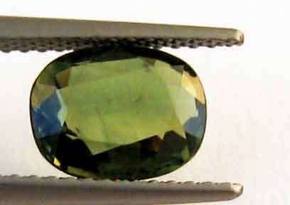 7.70 x5.80 mm Oval cut Natural Green Sapphire 1.63 cts.