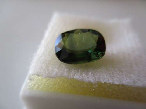 2.98cts Outstanding Natural Top Green Sapphire
