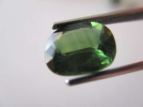 2.98cts Outstanding Natural Top Green Sapphire