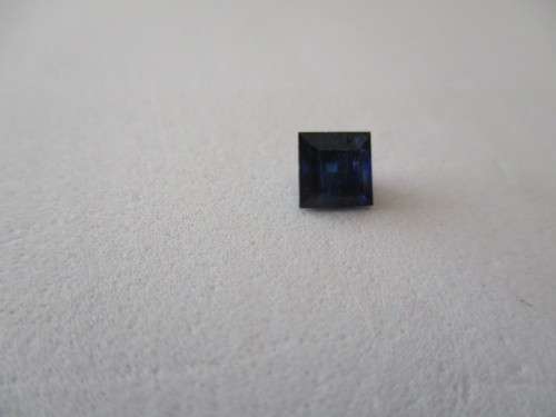 5.10mm Princess cut Blue Sapphire 0.89ct