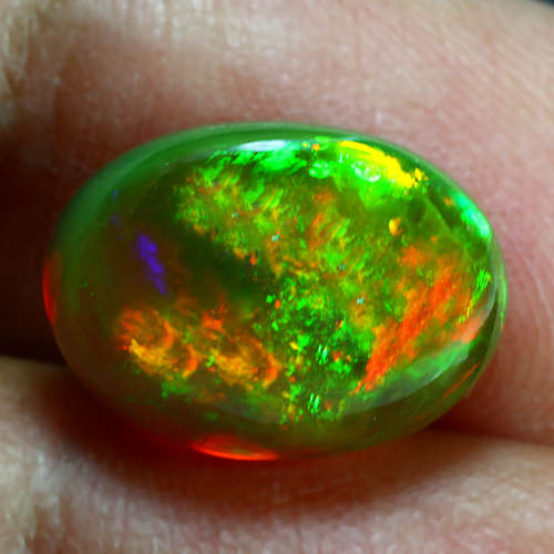 4.72ct Solid Play Welo Fire IF Cabochon Oval 14.00 x 10.00mm