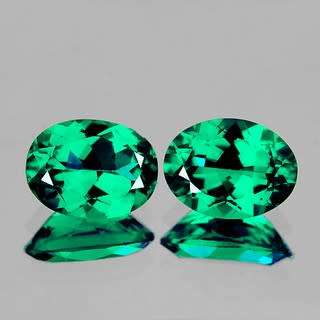 8 x 6 mm 2 pcs. Oval AAA Natural Emerald Green Topaz -VVS