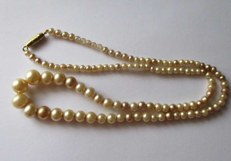 Vintage Faux Pearl Necklace