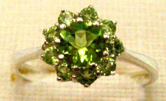 New - 925 Sterling Silver and Genuine Peridot cluster   Ring.