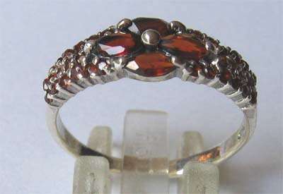 Impressive Sterling Silver & Garnets Ring