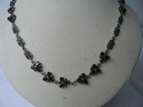 Stunning Garnet Necklace in Sterling Silver