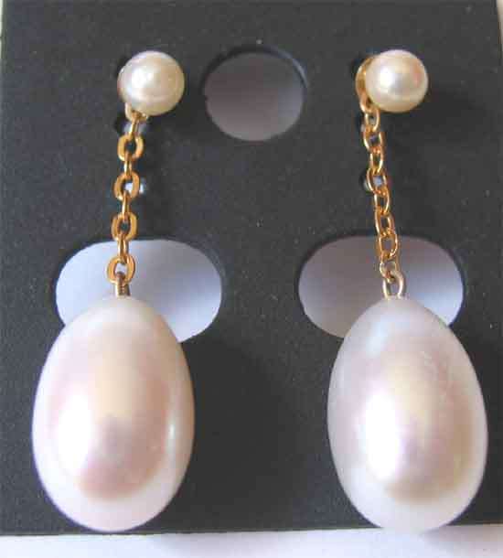 Adorable 14 ct gold CP and drop pearls Earrings