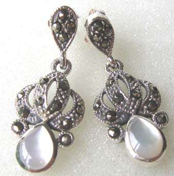A pair of  Beautiful Sterling Silver, MOP Drop Earrings.