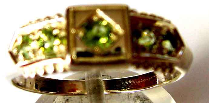 Genuine Sterling Siver and Peridot `s Ring.