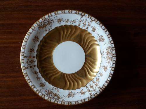 Stunning Antique Wedgewood Gilt & White Plate - Etruria No. 154623 Made in England