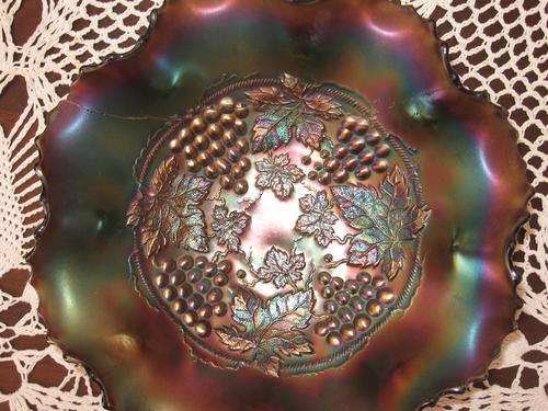 Magnificent bowl 70 years old or more with mother of pearl look - see photographs