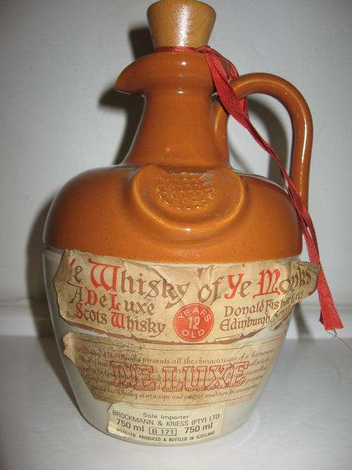 Rare / Priceless Monks De Luxe Scotch Whisky Jug with original label - Donald Fisher - price neg.