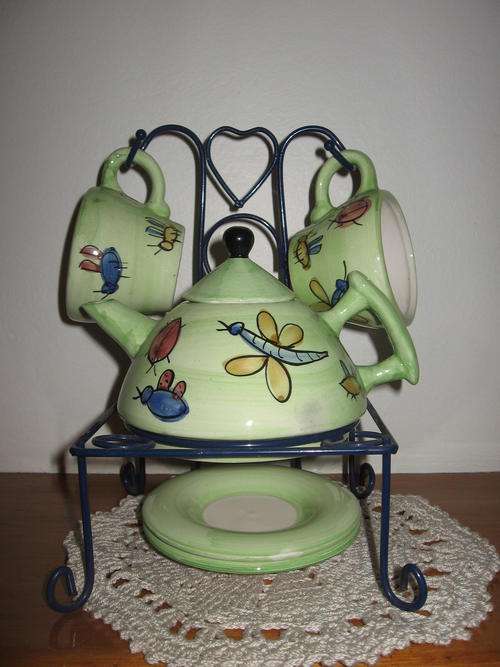 Tea for Two!  Gorgeous teaset for two people - includes stand!  Tea for you and me!