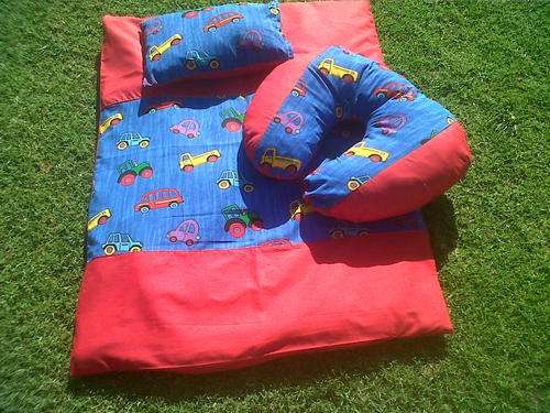 10 PIECE  RED AND BLUE TRANSPORT COT SET
