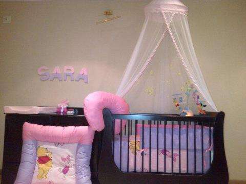 WINNIE THE POOH 8 PIECE NURSERY SET