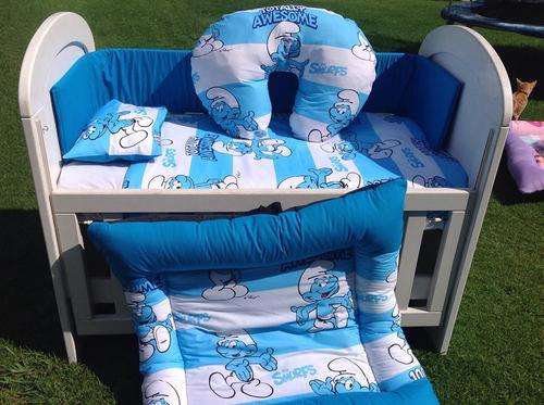 10 PIECE  COT SET SMURFS