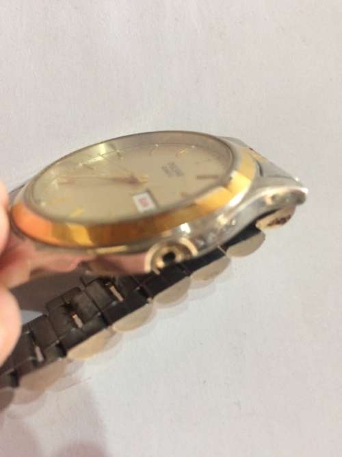 2 Old watches! Quarts and Avant!