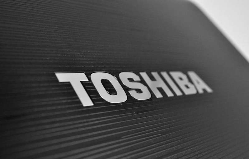 "SEALED BRAND NEW LAST ONE LEFT" Toshiba Satellite Pro C850 "I5-3230M" "4GB" 640GB Warranty