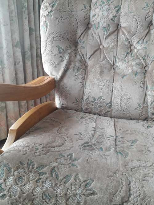 4 Piece Couch set in good condition. 2x1 seater,1x2 seater,1x 3 seater