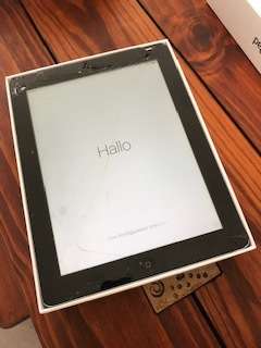Apple ipad 3rd Generation - Wifi & Cellular - Damaged Screen