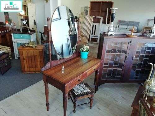 Black Wood fechter's Dressing Table