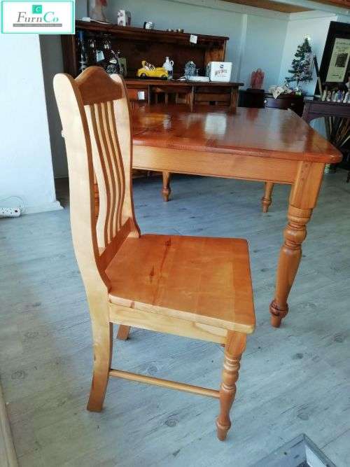 Oregon Pine &amp; Poplar Wood Dining Room Set 7 piece