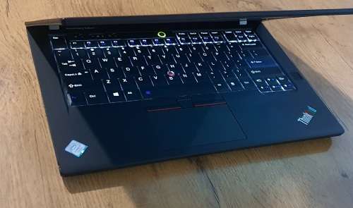 **COLLECTABLE** TOUCH SCREEN LENOVO THINKPAD ANNIVERSARY 25 EDITION Intel® Core i7 7500U | 16GB RAM