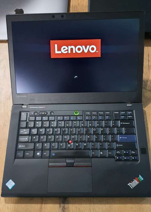 **COLLECTABLE** TOUCH SCREEN LENOVO THINKPAD ANNIVERSARY 25 EDITION Intel® Core i7 7500U | 16GB RAM